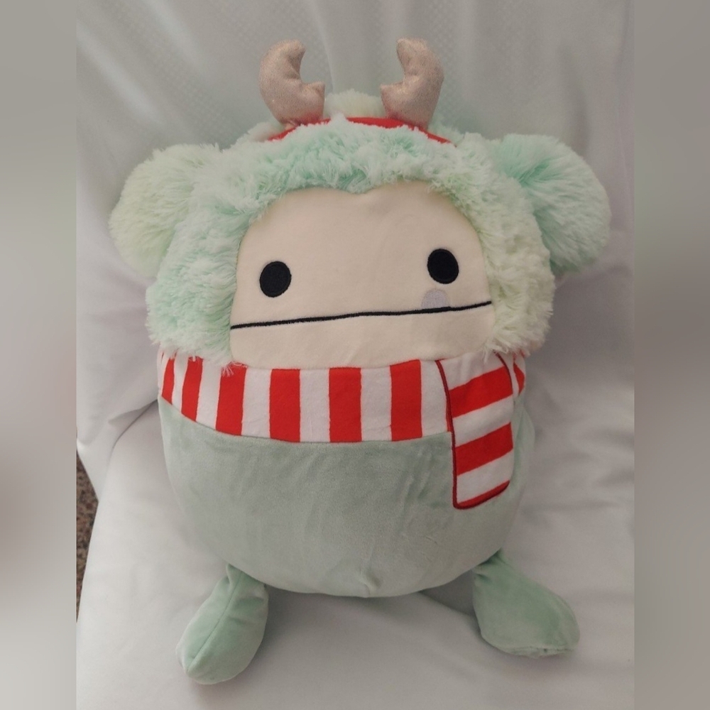 Joelle bigfoot squishmallow Christmas AUSTRALIAN EXCLUSIVE